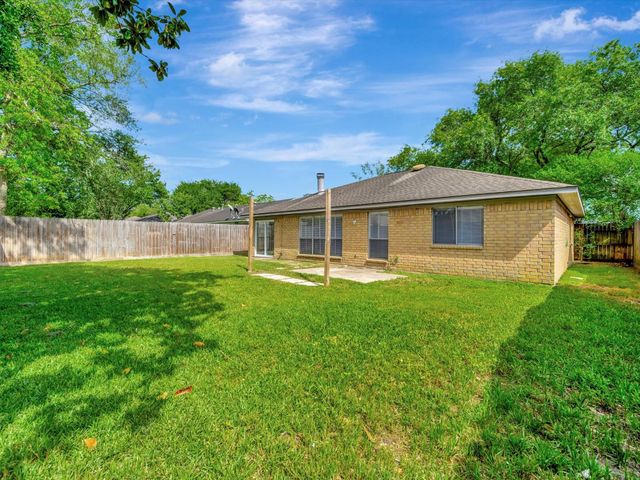 403 Elder Vista Drive, Houston, TX 77598