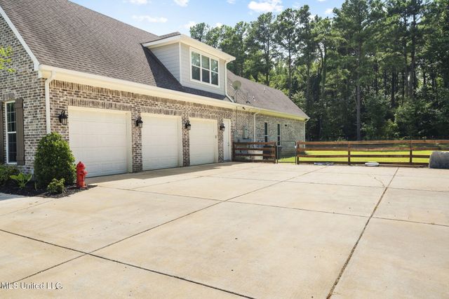 1615 Highway 305, Olive Branch, MS 38654