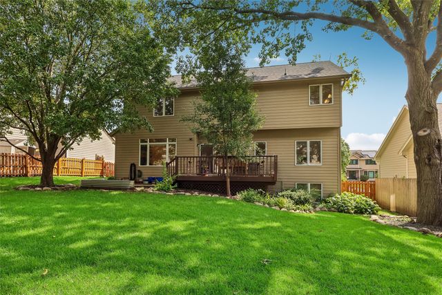 134 56th Place, West Des Moines, IA 50266