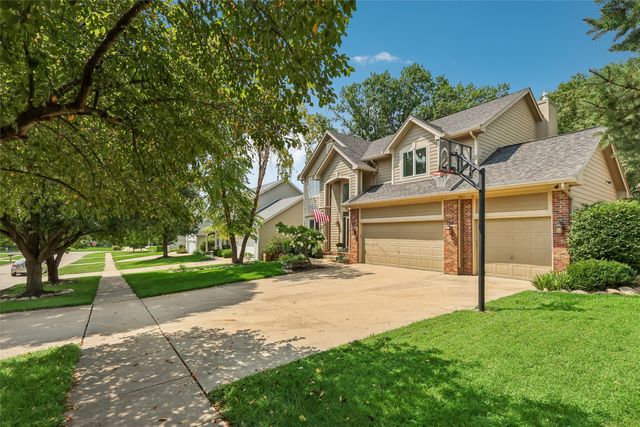 134 56th Place, West Des Moines, IA 50266