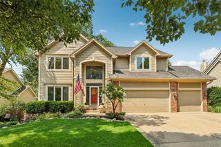 134 56th Place, West Des Moines, IA 50266