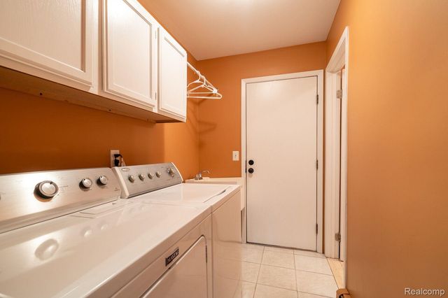 526 MIDLAND Boulevard, Royal Oak, MI 48073