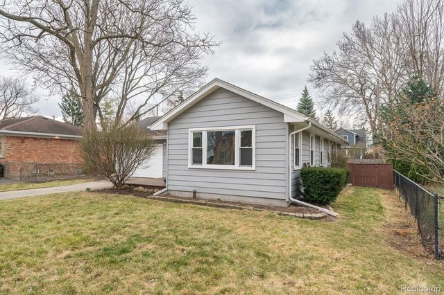 526 MIDLAND Boulevard, Royal Oak, MI 48073