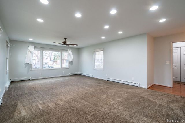 526 MIDLAND Boulevard, Royal Oak, MI 48073