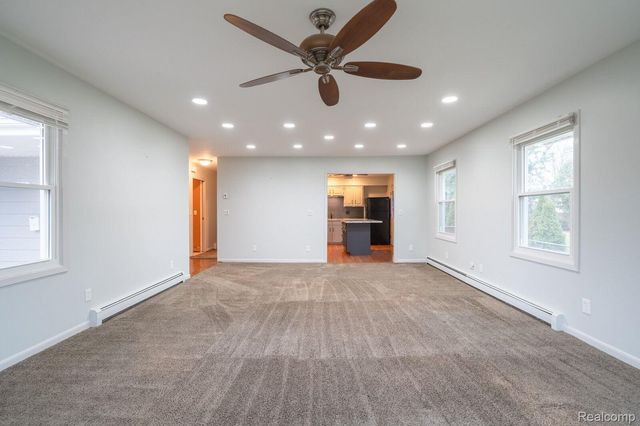 526 MIDLAND Boulevard, Royal Oak, MI 48073