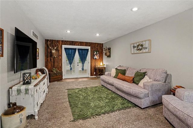 14017 Henson Road, Holt, MO 64048
