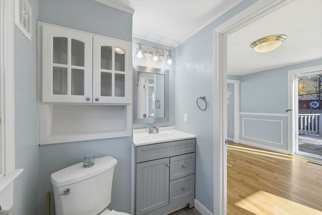 8 Pinehurst Avenue, Pembroke, MA 02359