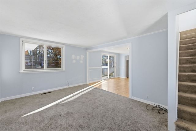 8 Pinehurst Avenue, Pembroke, MA 02359