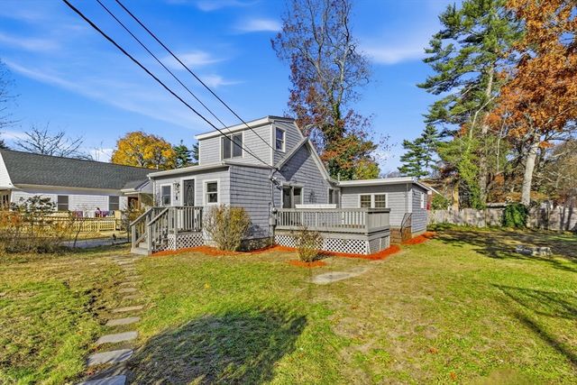 8 Pinehurst Avenue, Pembroke, MA 02359