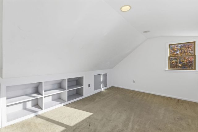 8 Pinehurst Avenue, Pembroke, MA 02359