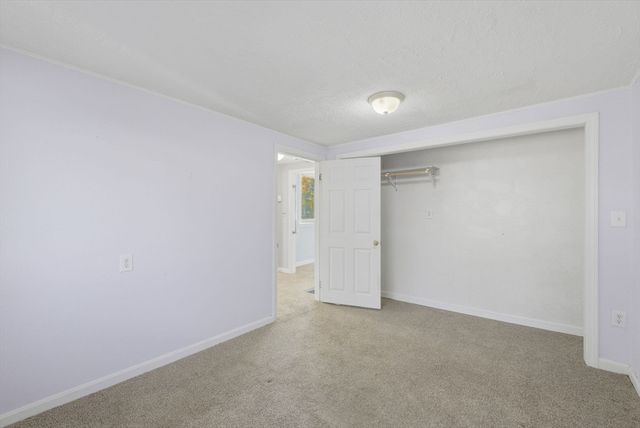 8 Pinehurst Avenue, Pembroke, MA 02359