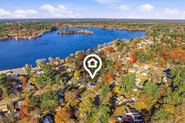 8 Pinehurst Avenue, Pembroke, MA 02359