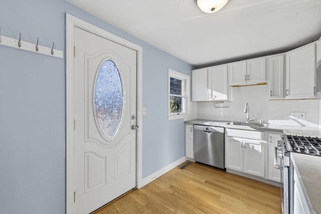 8 Pinehurst Avenue, Pembroke, MA 02359