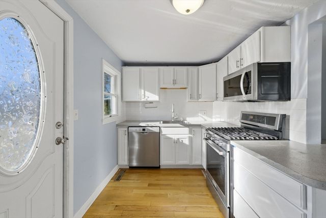 8 Pinehurst Avenue, Pembroke, MA 02359