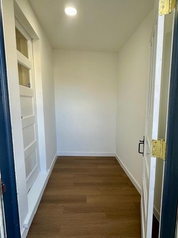 164 W Howard AVENUE, Milwaukee, WI 53207