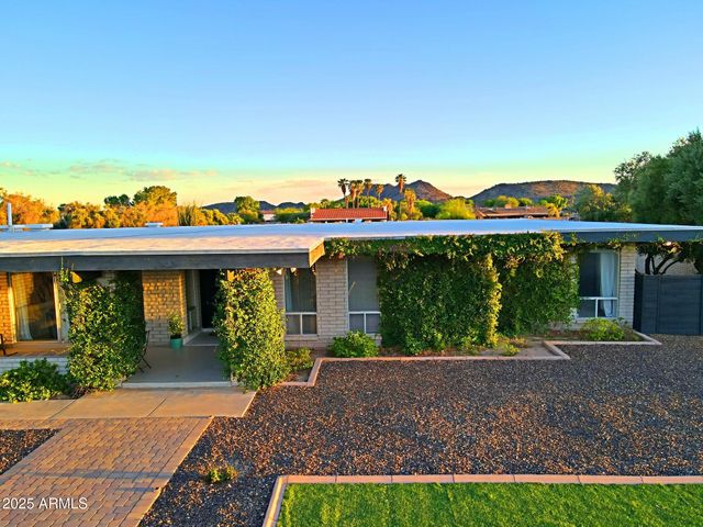 4901 W SOFT WIND Drive, Glendale, AZ 85310