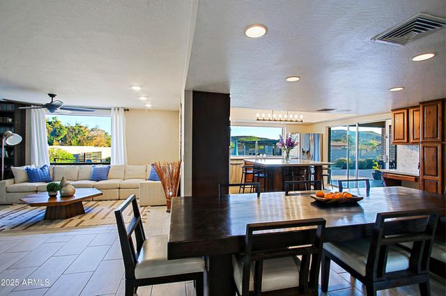 4901 W SOFT WIND Drive, Glendale, AZ 85310