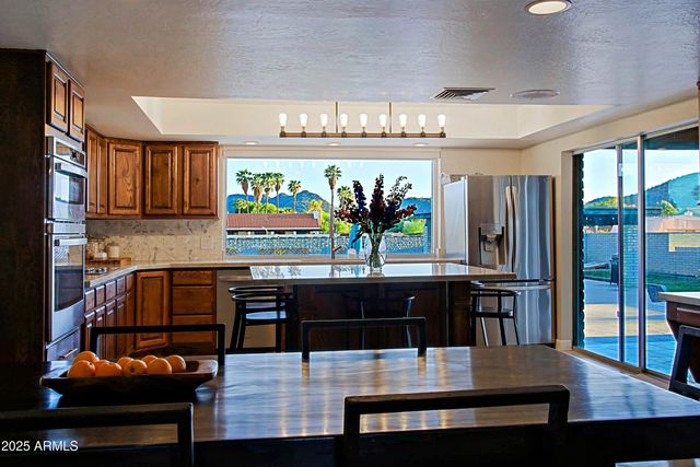 4901 W SOFT WIND Drive, Glendale, AZ 85310