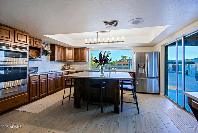 4901 W SOFT WIND Drive, Glendale, AZ 85310