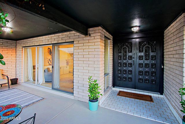 4901 W SOFT WIND Drive, Glendale, AZ 85310