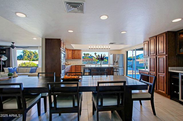 4901 W SOFT WIND Drive, Glendale, AZ 85310