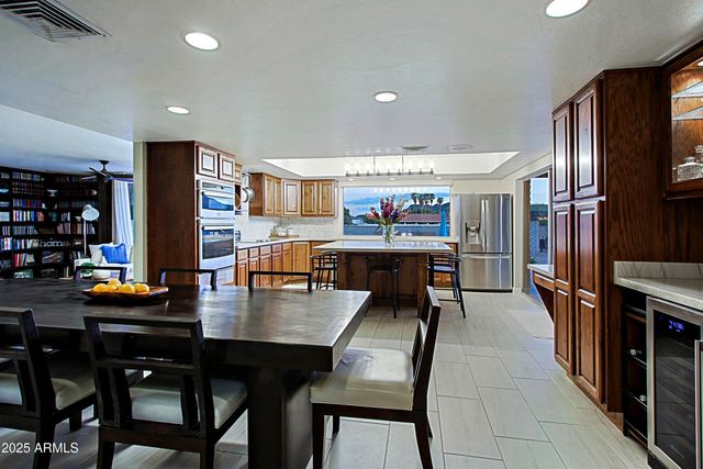 4901 W SOFT WIND Drive, Glendale, AZ 85310