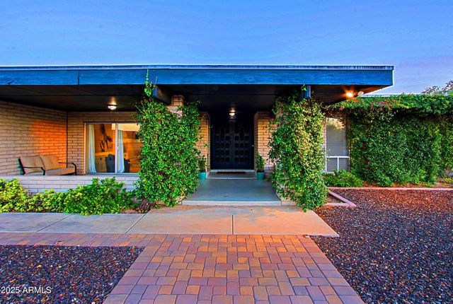 4901 W SOFT WIND Drive, Glendale, AZ 85310