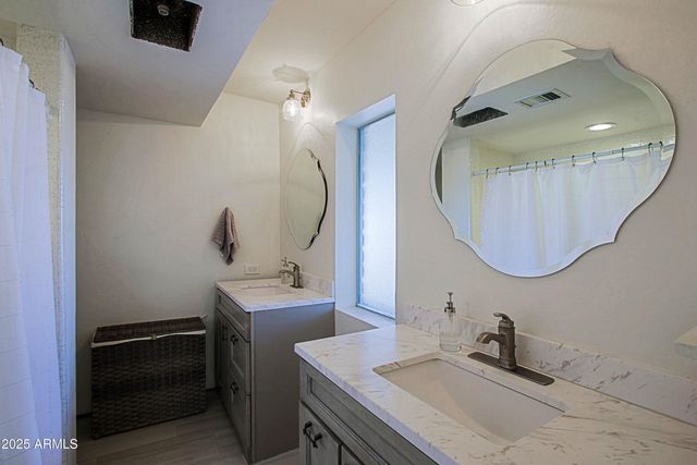 4901 W SOFT WIND Drive, Glendale, AZ 85310