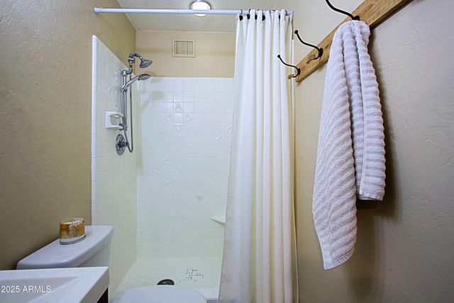 4901 W SOFT WIND Drive, Glendale, AZ 85310