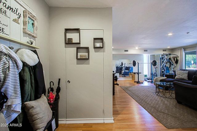 4901 W SOFT WIND Drive, Glendale, AZ 85310