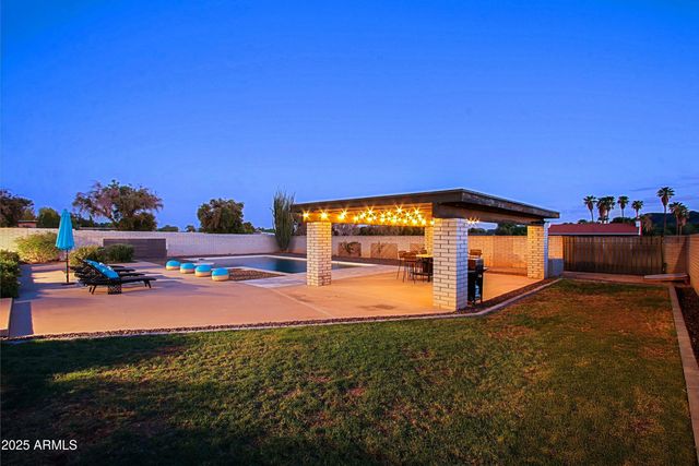 4901 W SOFT WIND Drive, Glendale, AZ 85310