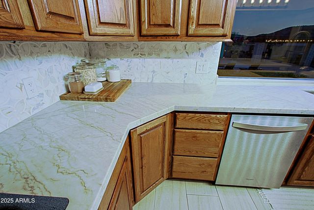 4901 W SOFT WIND Drive, Glendale, AZ 85310