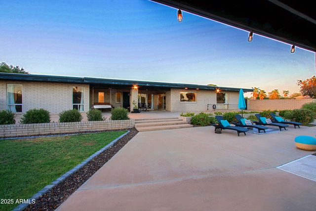 4901 W SOFT WIND Drive, Glendale, AZ 85310