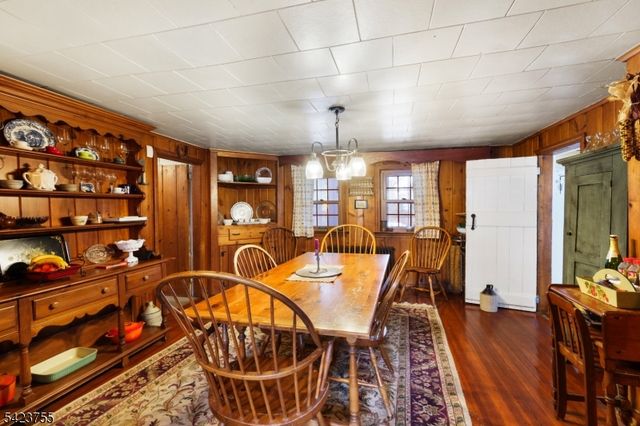 691 Ridgedale Ave, East Hanover Twp., NJ 07936