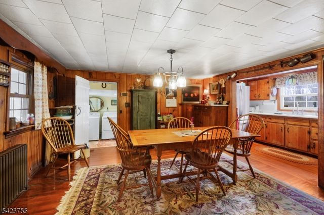 691 Ridgedale Ave, East Hanover Twp., NJ 07936