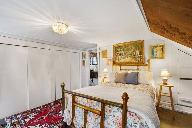 691 Ridgedale Ave, East Hanover Twp., NJ 07936