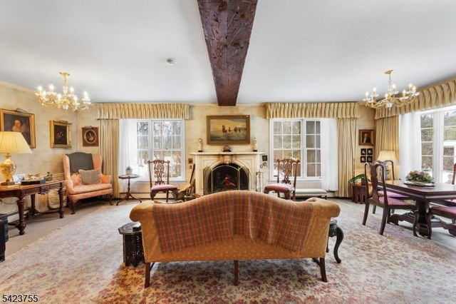 691 Ridgedale Ave, East Hanover Twp., NJ 07936