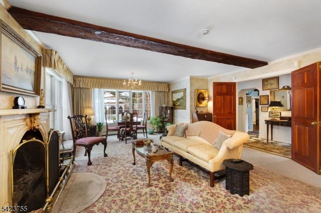 691 Ridgedale Ave, East Hanover Twp., NJ 07936