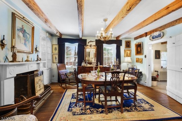 691 Ridgedale Ave, East Hanover Twp., NJ 07936