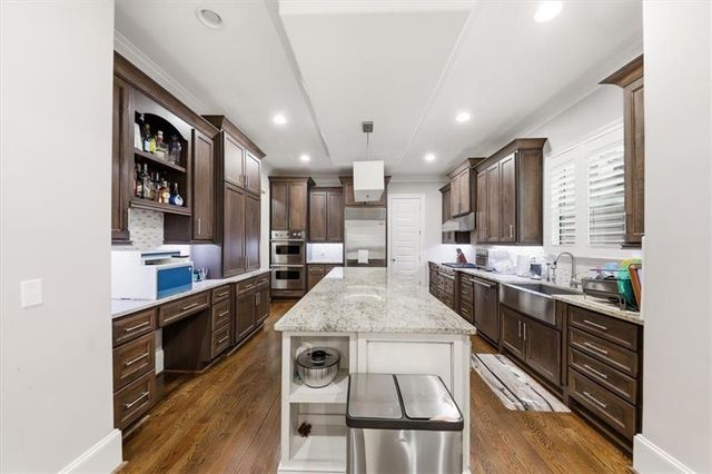 1041 Pine Grove Avenue NE, Atlanta, GA 30319