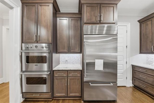 1041 Pine Grove Avenue NE, Atlanta, GA 30319