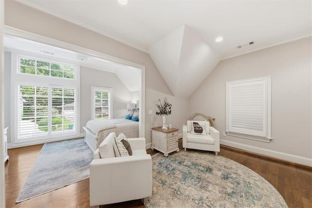 1041 Pine Grove Avenue NE, Atlanta, GA 30319