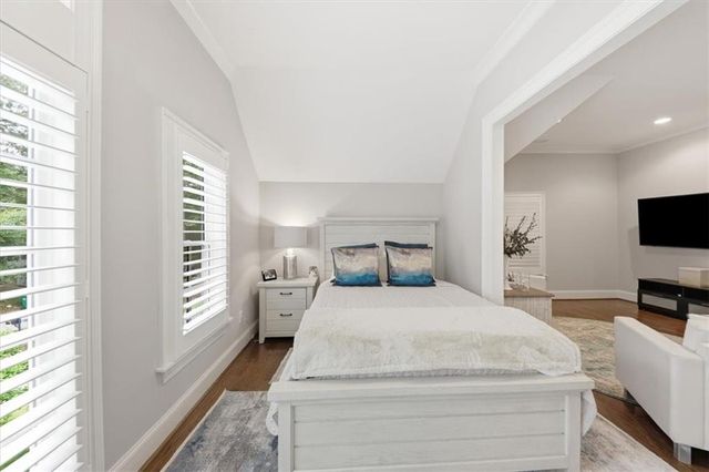 1041 Pine Grove Avenue NE, Atlanta, GA 30319