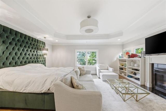 1041 Pine Grove Avenue NE, Atlanta, GA 30319