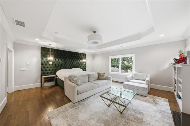 1041 Pine Grove Avenue NE, Atlanta, GA 30319