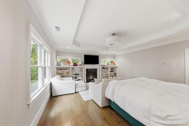 1041 Pine Grove Avenue NE, Atlanta, GA 30319