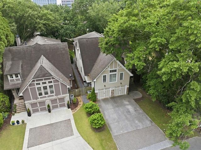 1041 Pine Grove Avenue NE, Atlanta, GA 30319