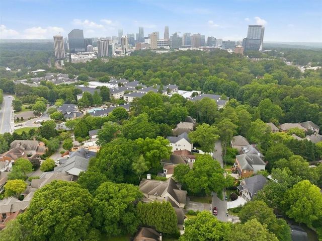 1041 Pine Grove Avenue NE, Atlanta, GA 30319