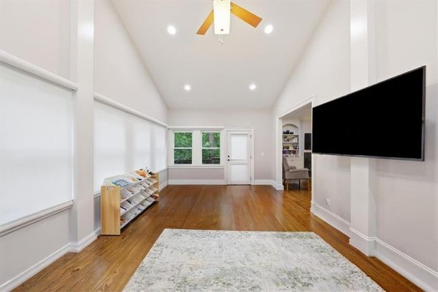 1041 Pine Grove Avenue NE, Atlanta, GA 30319