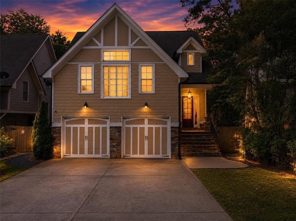 1041 Pine Grove Avenue NE, Atlanta, GA 30319